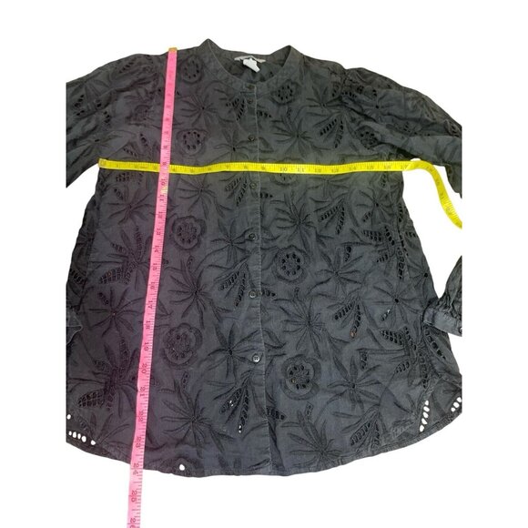 H&M Women's Size 4 Black Long Sleeve Eyelet Cutout Button Up Blouse - Picture 6 of 11